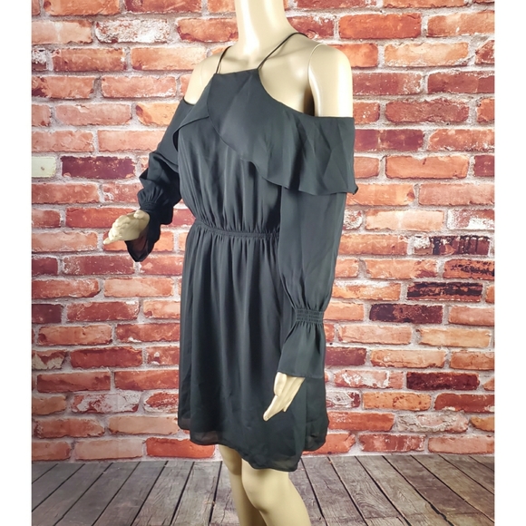 Daniel Rainn Ruffled Cold Shoulder Dress Small NWT - Picture 3 of 5